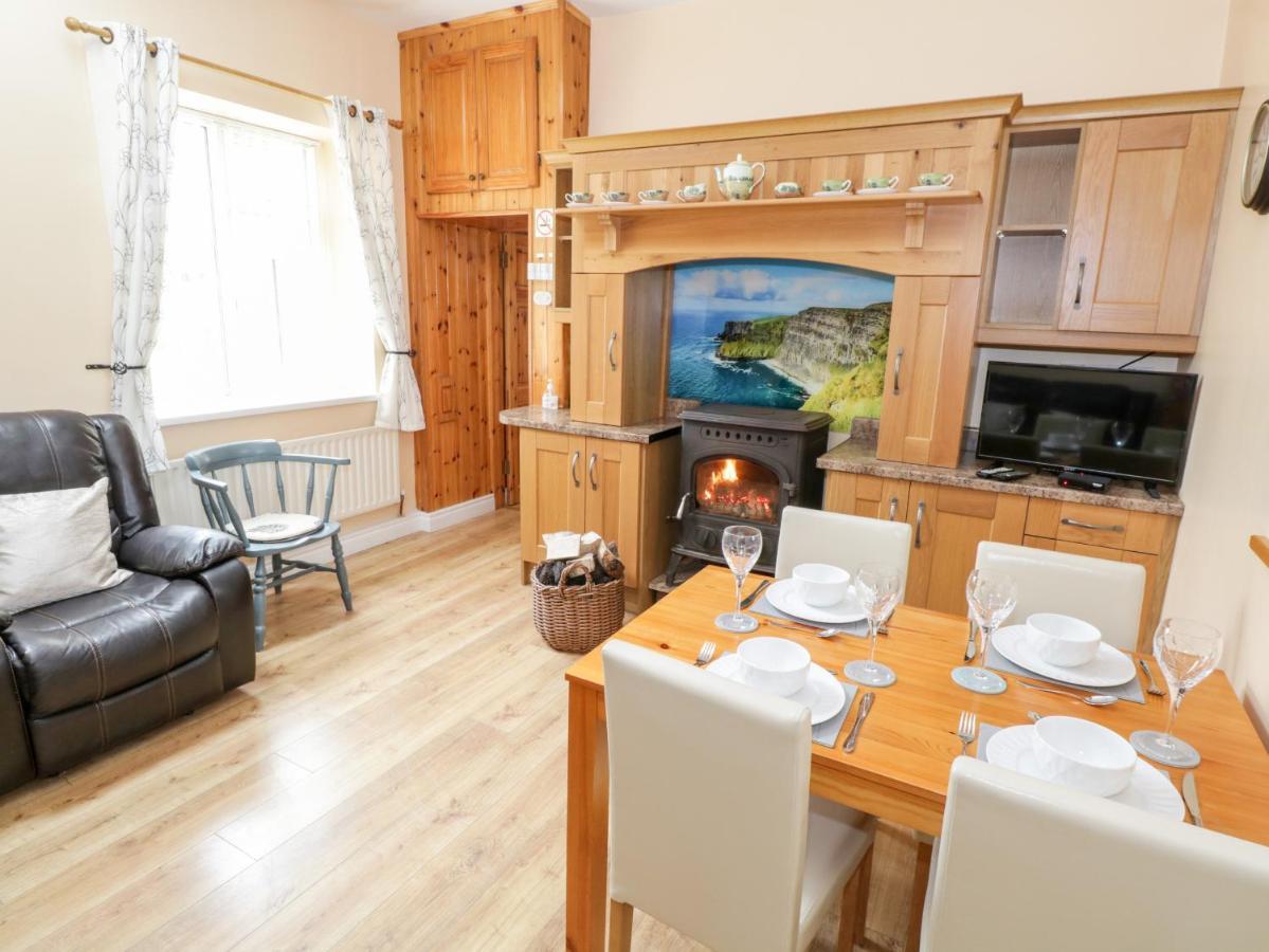 Cherry Tree Cottage Ballintober  Esterno foto
